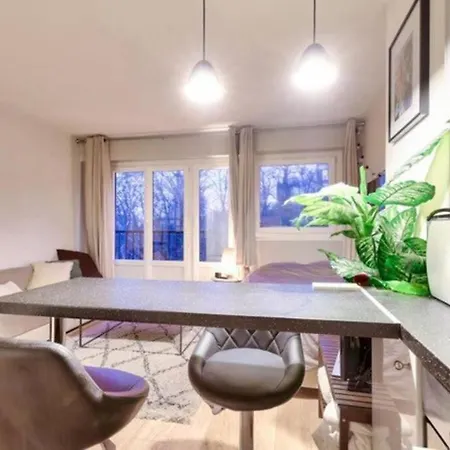 Apartment Calme & Cosy Avec Vue Sur Parc - Unique !